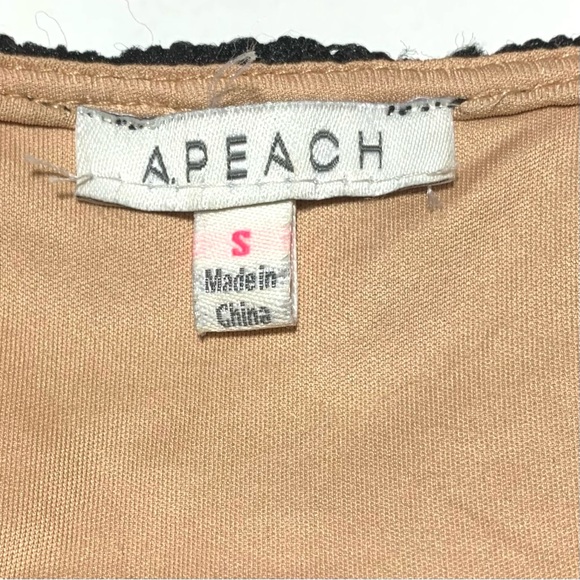 Apeach Black Tan Crochet Pencil Skirt Size Small - Picture 8 of 12